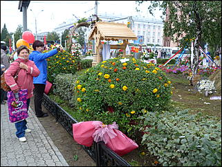 31 август 2013 г., Барнаул   Выставка цветов и Фестиваль национальных культур