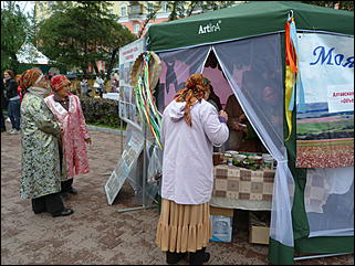 31 август 2013 г., Барнаул   Выставка цветов и Фестиваль национальных культур