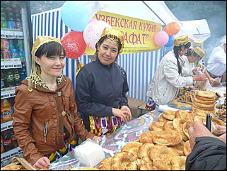 31 август 2013 г., Барнаул   Выставка цветов и Фестиваль национальных культур