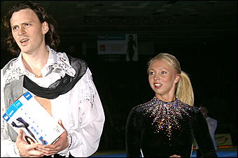 Фоторепортаж   Ледовое шоу "Звезды на льду" в Барнауле