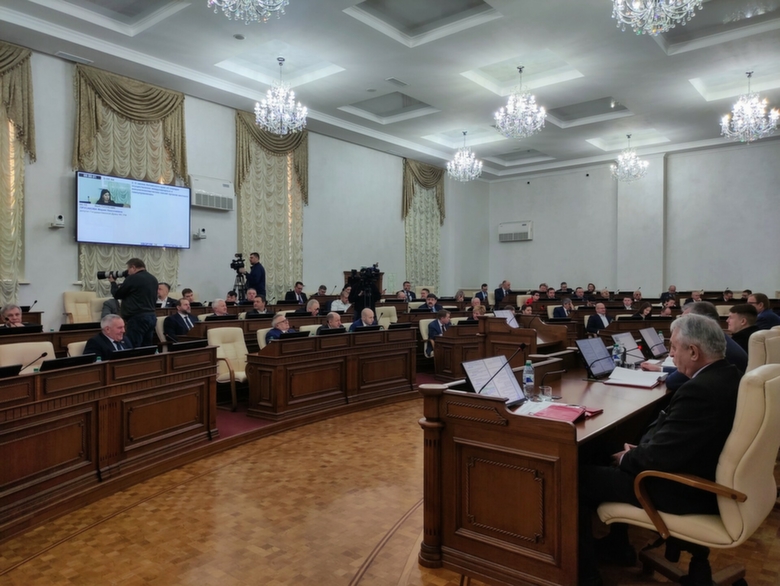 Депутаты АКЗС / Фото: amic.ru