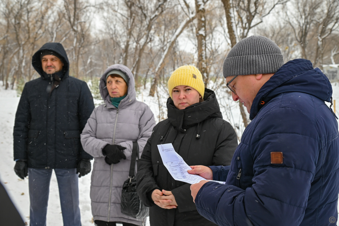 Прогулка с горожанами в бывшем парке имени Ленина / Фото: barnaul.org