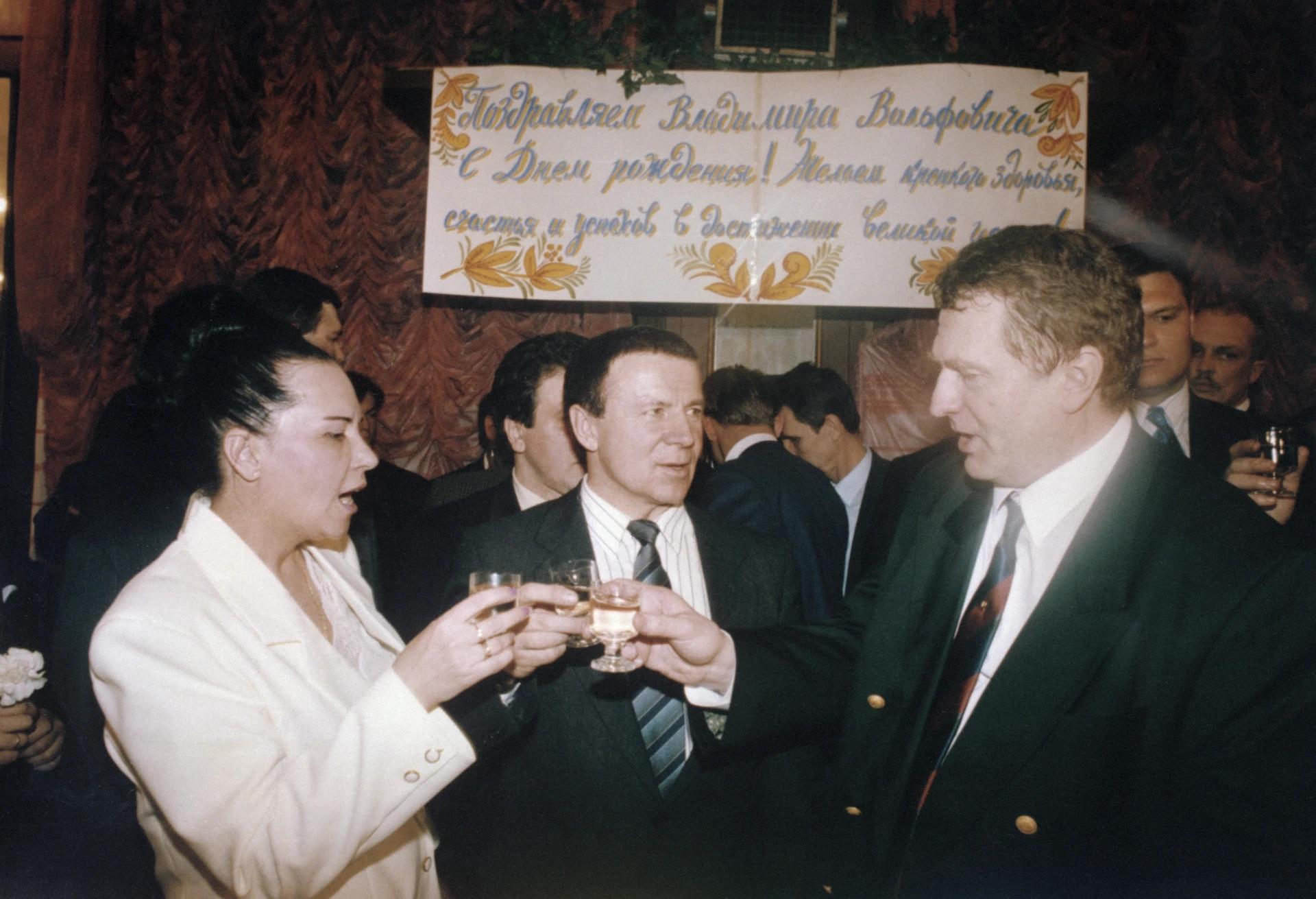 Анатолий Кашпировский на праздновании 48-летия Владимира Жириновского / Фото: Лизунов Юрий/Фотохроника ТАСС