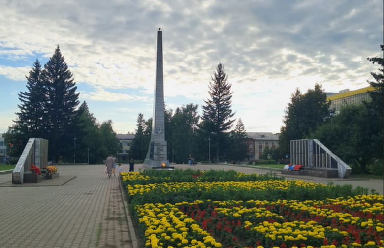 Площадь Вечного огня в Новоалтайске / Фото: 2GIS