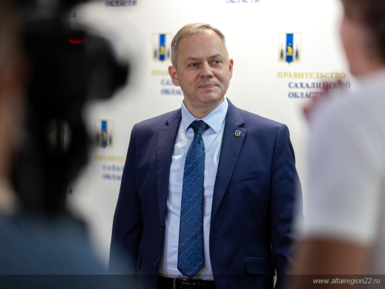 Министр экономического развития Сахалинской области Алексей Успенский / Фото: altairegion22.ru