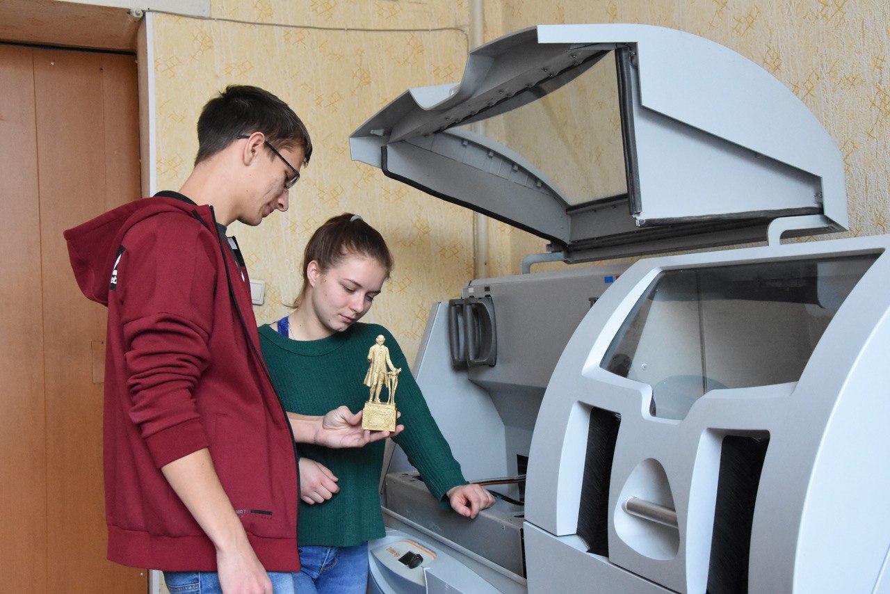 Строительный техникум в мурманске. Школа 20 баранчинский. Иркпо фото. Пойти учиться барнауле. Схтк стерлитамак преподаватели.