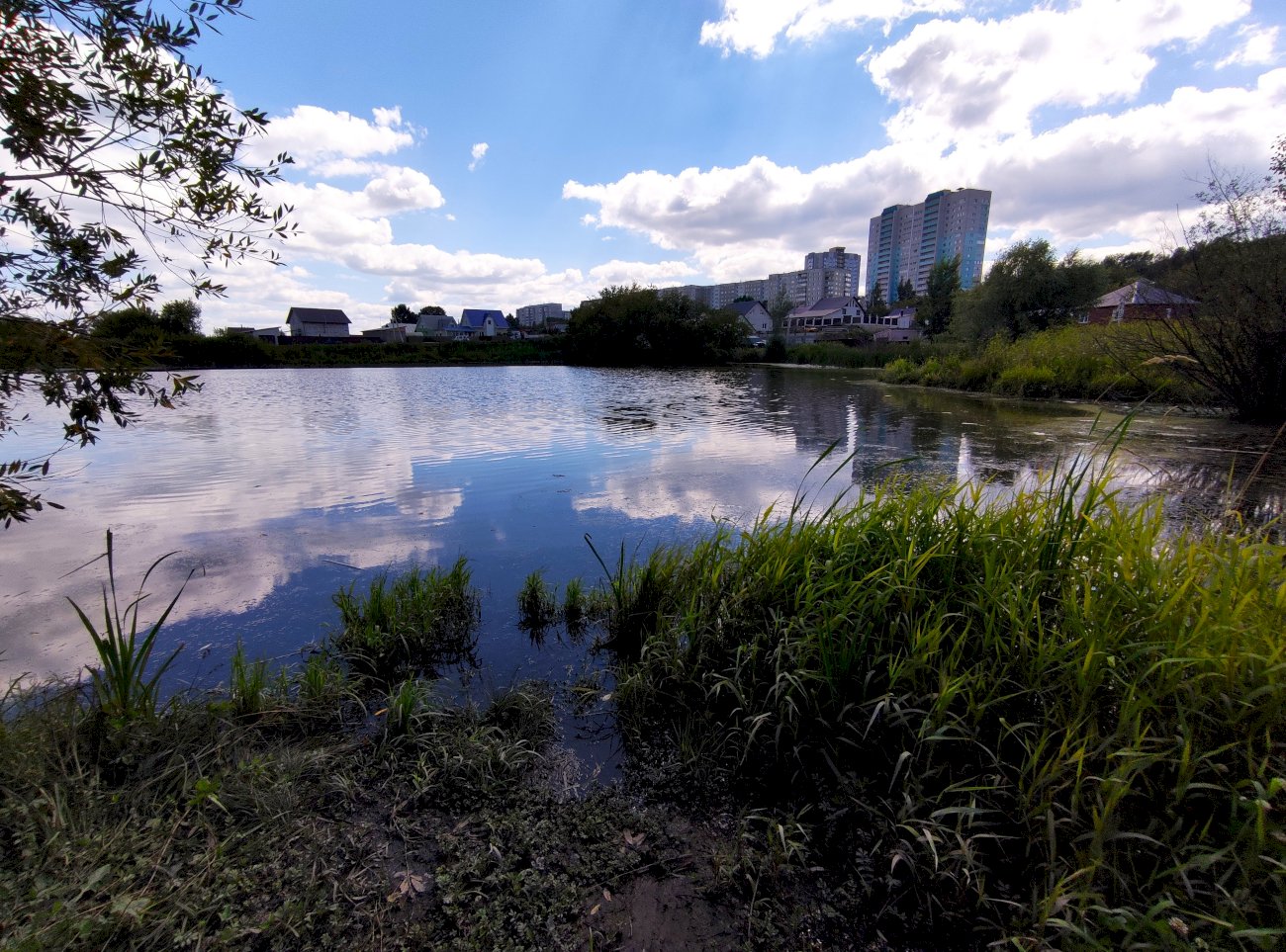 Озеро на ул. Гущина (со стороны ул. Попова)/ Екатерина Смолихина